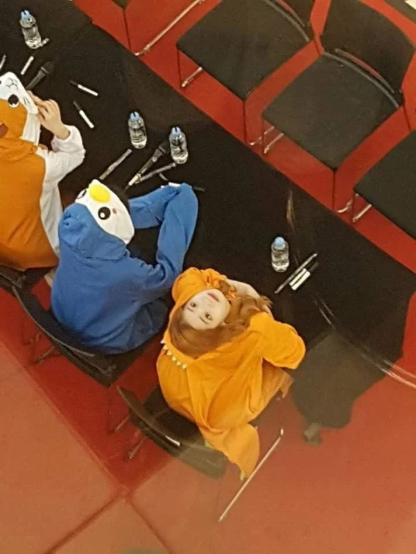 카메라 진짜 잘 찾는 아이돌