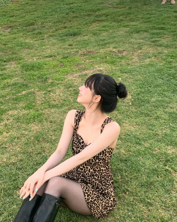 호피 원피스 입은 에스파 카리나