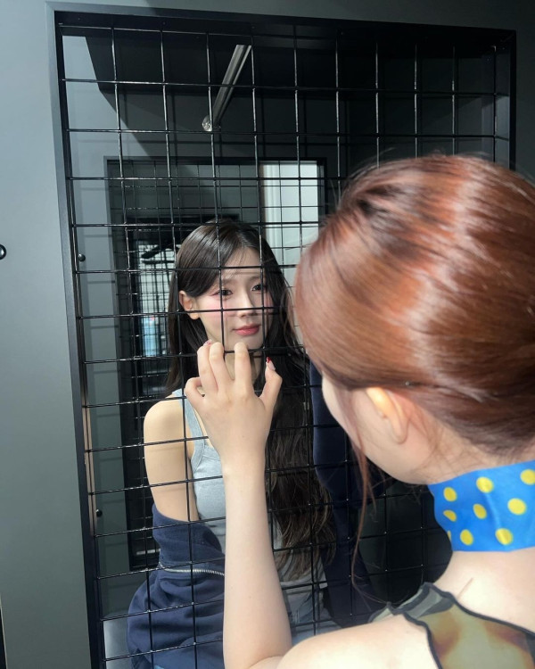 하늘색 끈비키니 민소매 아이들 우기 + 미연