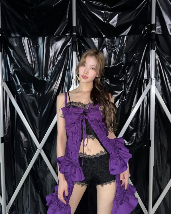 블랙 레이스 나시 요망한 트와이스 사나 몸매