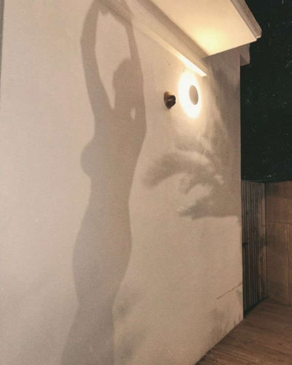 서동주 흰 모노키니 수영복 몸매