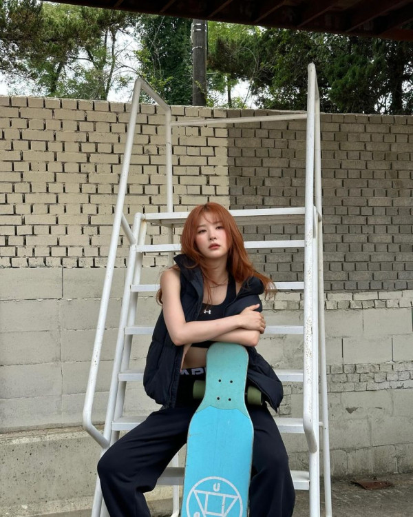 레드벨벳 슬기 언더아머 화보