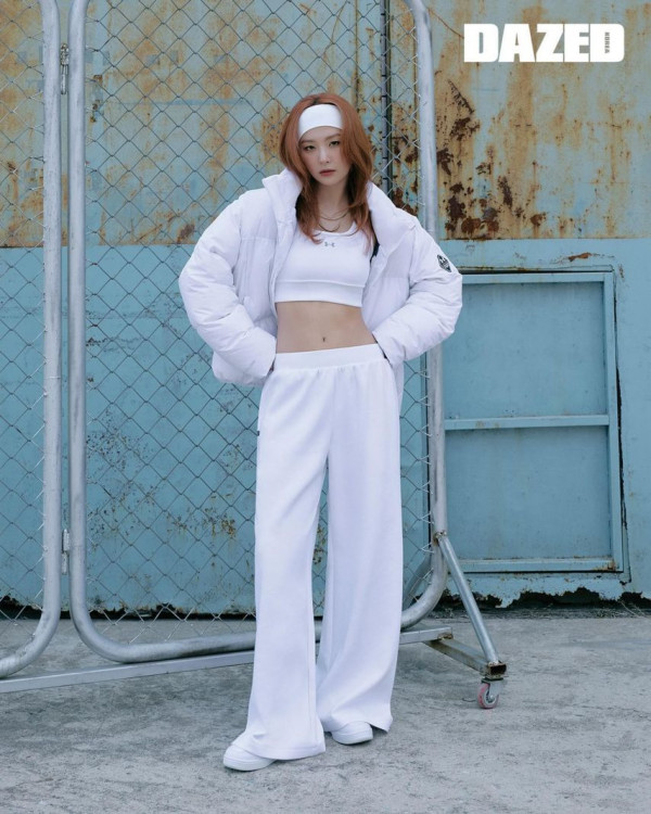 레드벨벳 슬기 언더아머 화보