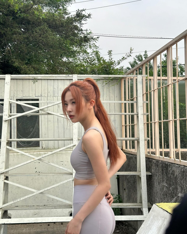 레드벨벳 슬기 언더아머 화보