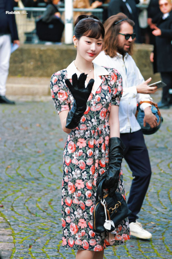 아이브 장원영 꽃무늬 원피스 미친 미모