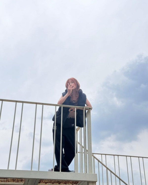 레드벨벳 슬기 언더아머 화보