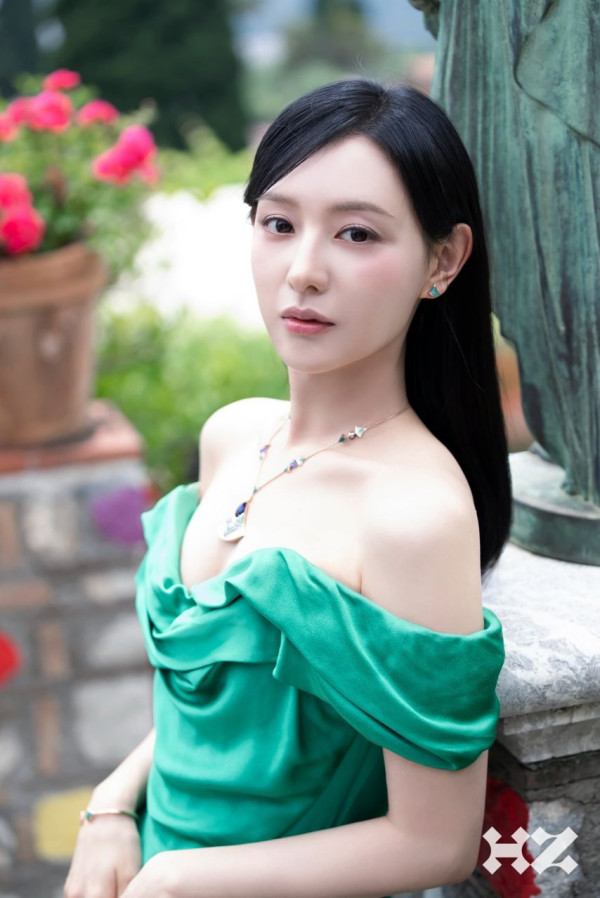 배우 김지원 노블레스 7월호 촬영 비하인드