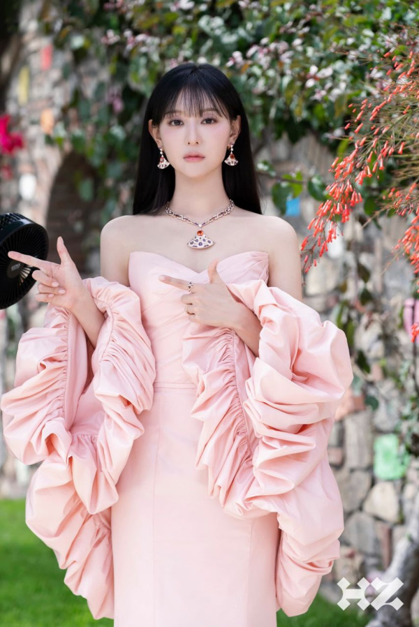 배우 김지원 노블레스 7월호 촬영 비하인드