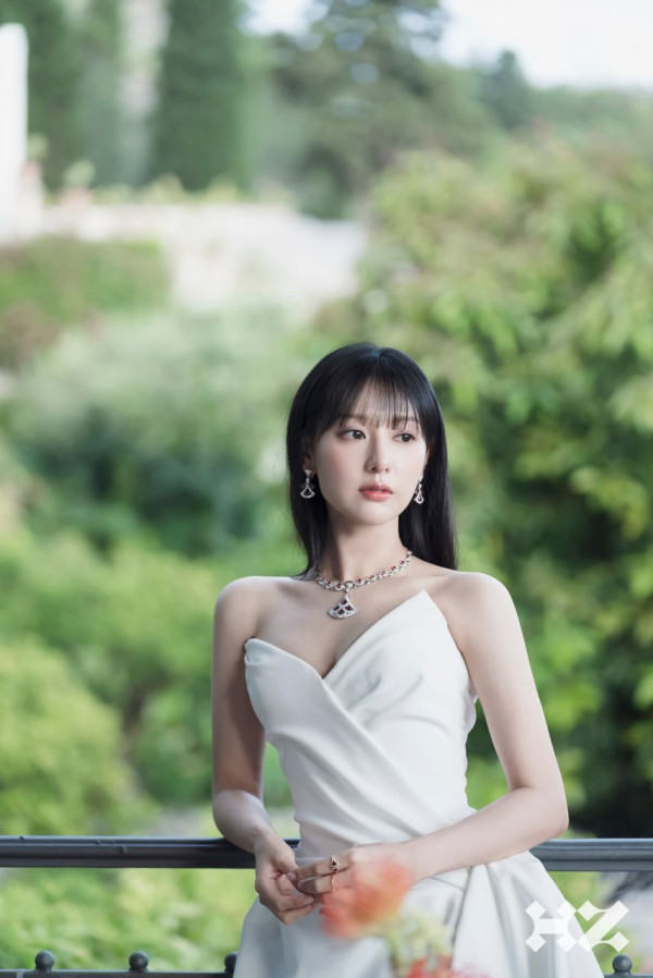 배우 김지원 노블레스 7월호 촬영 비하인드