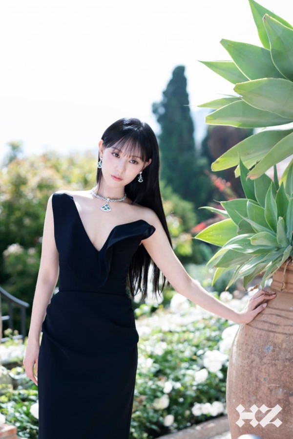 배우 김지원 노블레스 7월호 촬영 비하인드