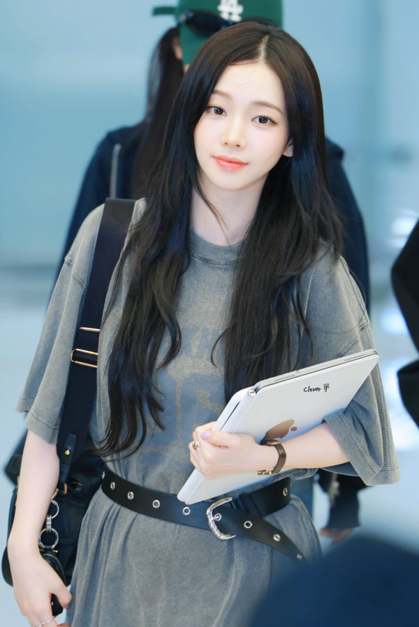 공항 입국 에스파 카리나