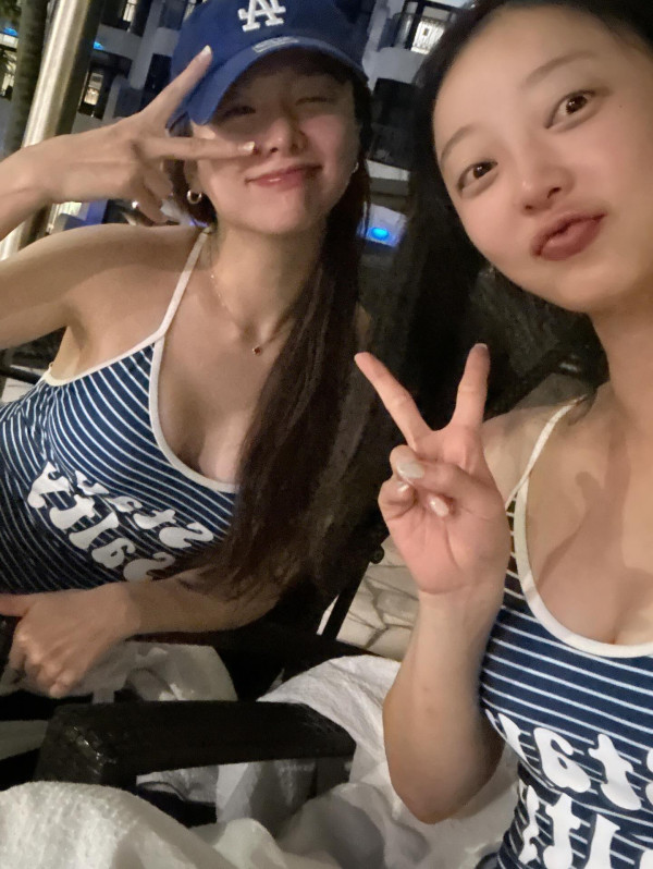 EXID 솔지,정화,혜린 하이레그 비키니