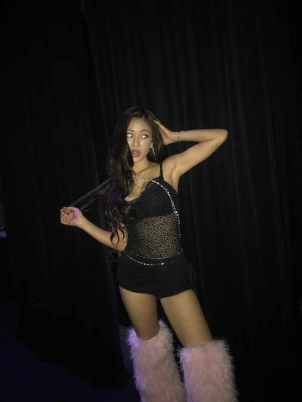 블랙 시스루 란제리 트와이스 지효 아찔한 몸매