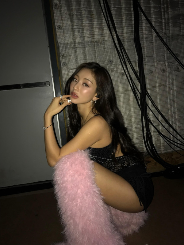 블랙 시스루 란제리 트와이스 지효 아찔한 몸매