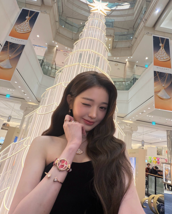 불가리 행사 아이브 장원영 미친 미모.jpg