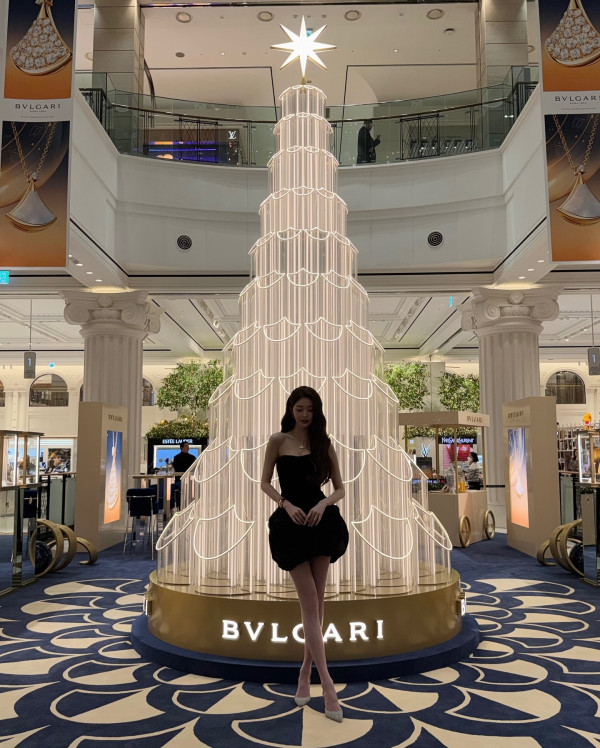 불가리 행사 아이브 장원영 미친 미모.jpg