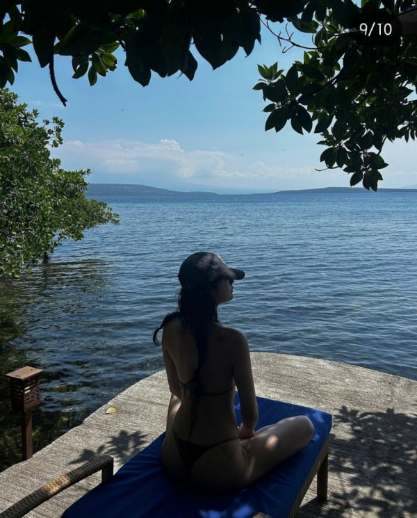 전 애프터 스쿨 나나 노브라 비키니 몸매