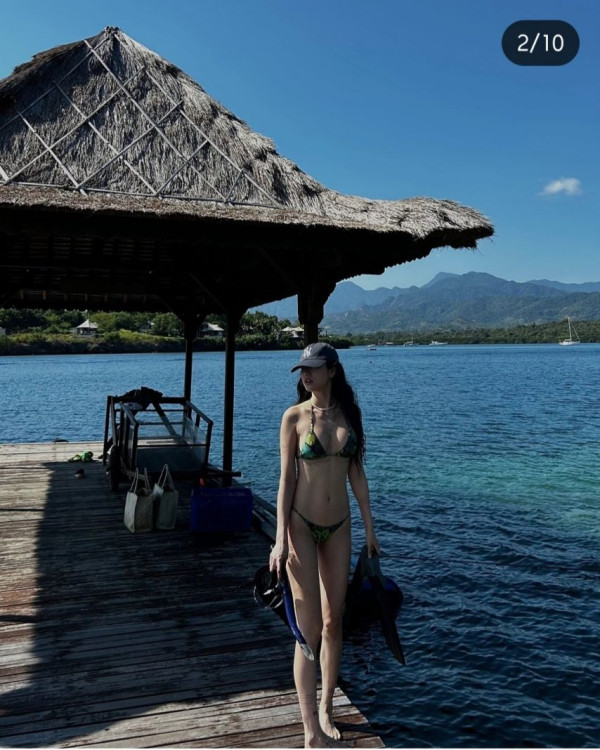 전 애프터 스쿨 나나 노브라 비키니 몸매