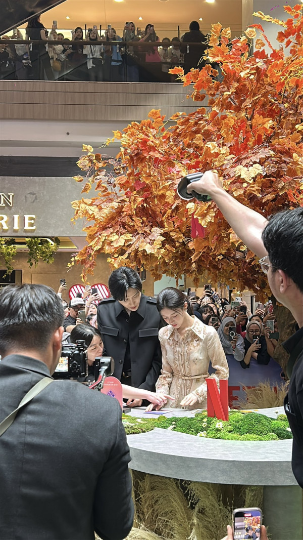 김선호 고윤정 때문에 난리난 자카르타 넷플 프로모션 현장