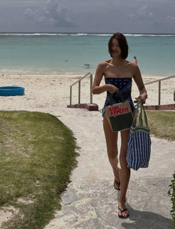 배우 김빈우 비키니 몸매