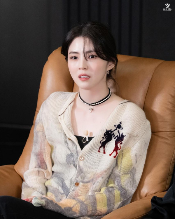 배우 한소희 촬영 비하인드