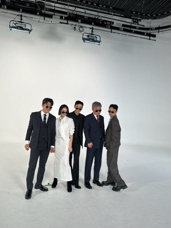 배우 이제훈 "5283 운행 종료합니다"