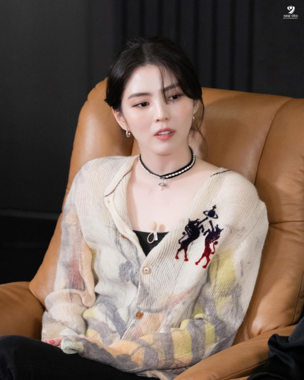 배우 한소희 촬영 비하인드