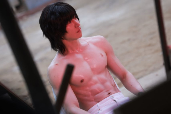 배우 이제훈 "5283 운행 종료합니다"