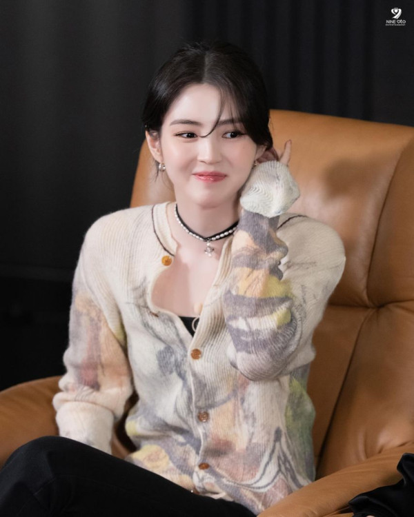 배우 한소희 촬영 비하인드