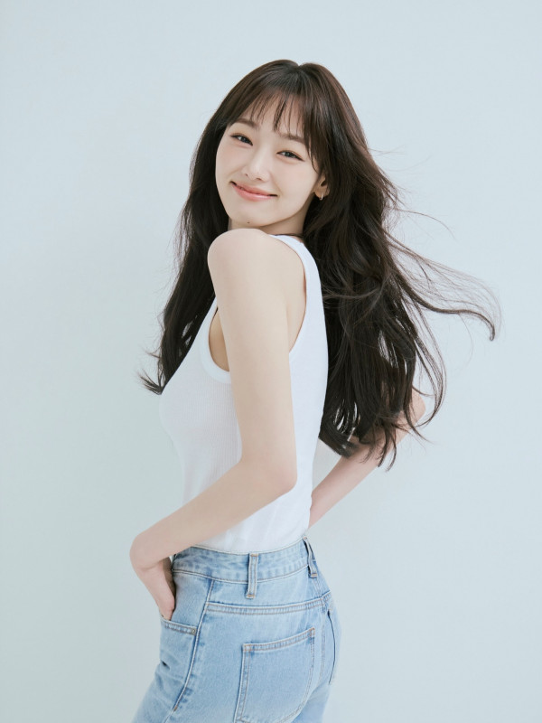 강미나 새 프로필