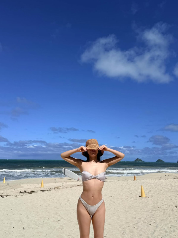 마마무 솔라 비키니 몸매