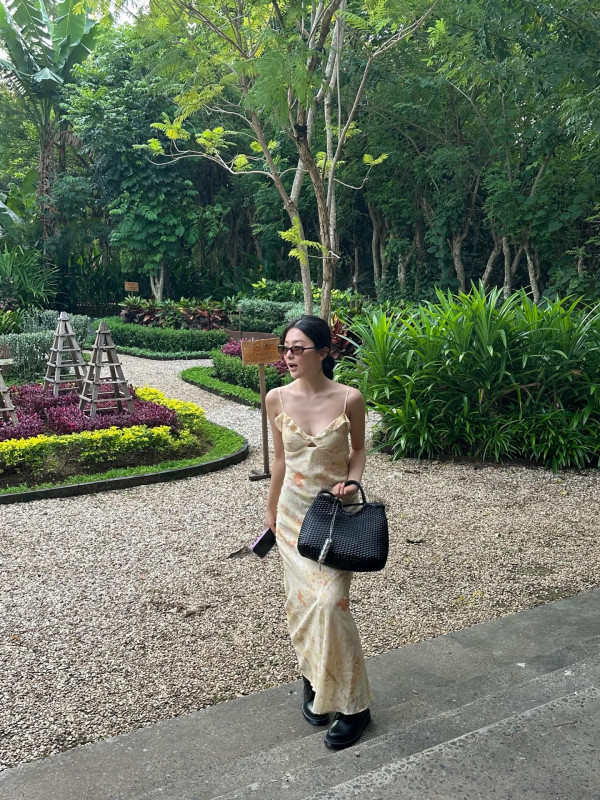 파인 원피스 슬기