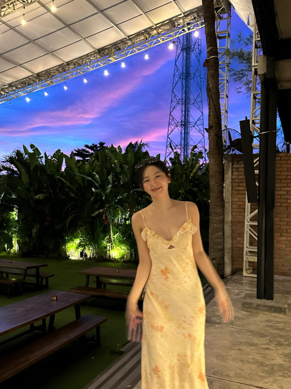 파인 원피스 슬기