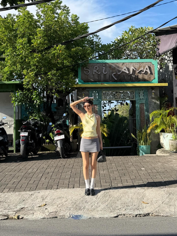 수영장에서 레드벨벳 슬기