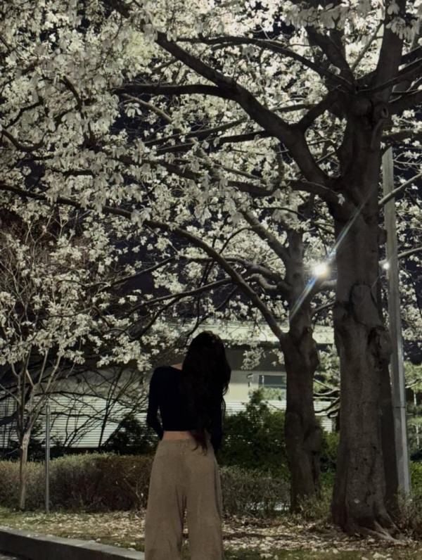 복부라인이 예쁜 있지 유나