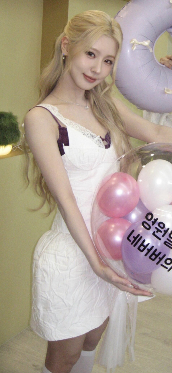 브라 삐져나온 레이스 원피스 미연