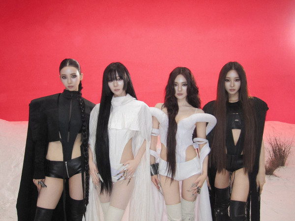 에스파 닝닝 카리나 윈터 모노키니 의상