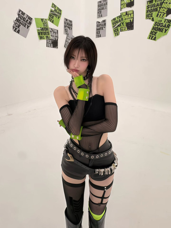 베몬 아사 검정 모노키니 의상