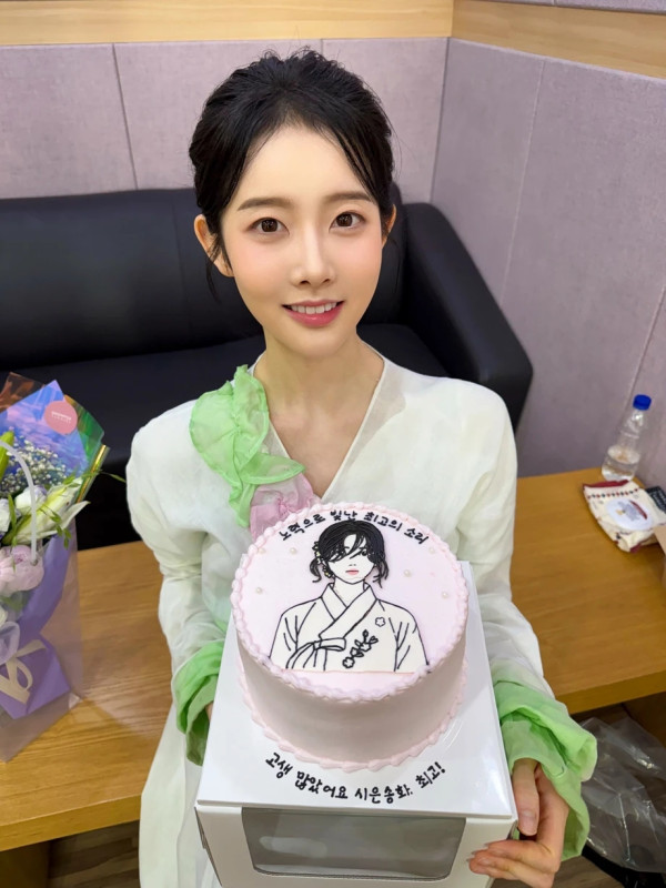 스테이씨 시은 SNS