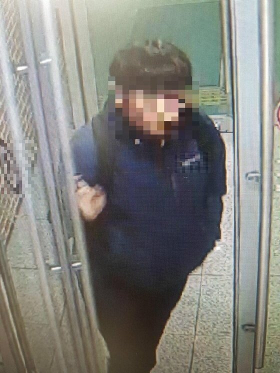 아버지 치아 해드리려 모은 825만원, 그 돈 훔쳐 별풍선 쏜 20대
