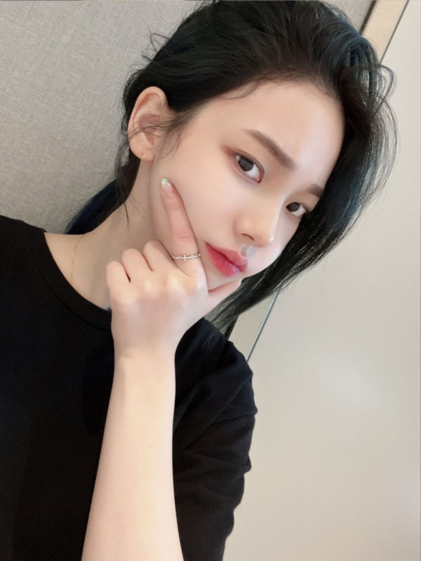내추럴한 에스파 카리나