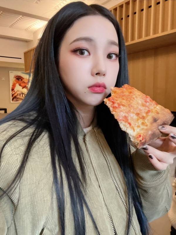 뉴욕에 나타난 에스파 카리나