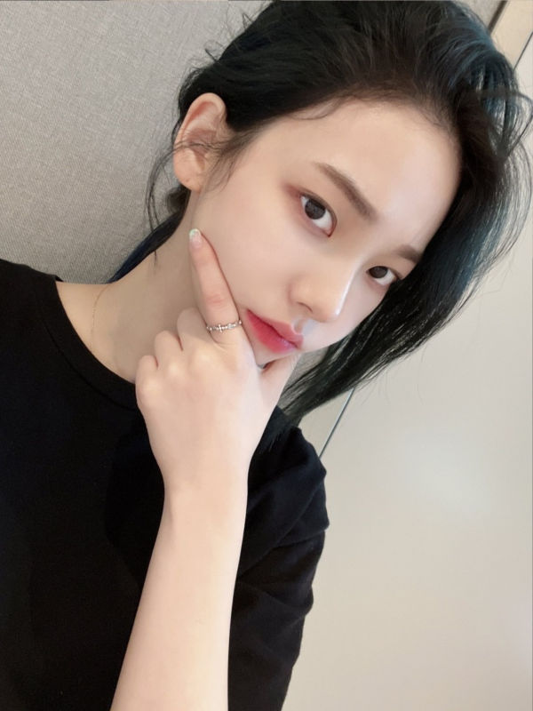 내추럴한 에스파 카리나