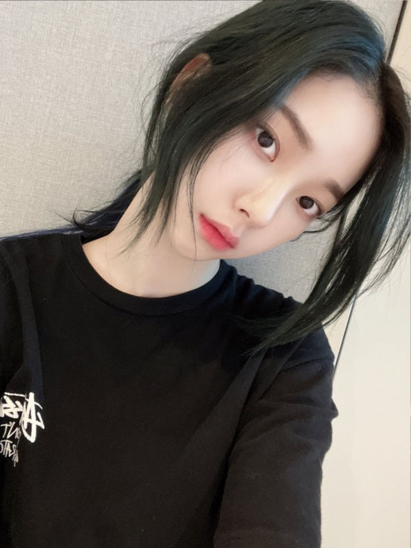 내추럴한 에스파 카리나