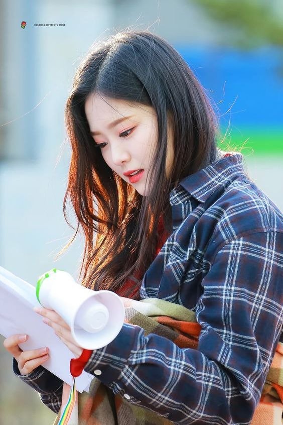 여친룩의 정석 이달의소녀 현진 사복패션
