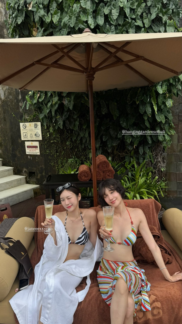 프리스틴 민경 + 모모랜드 제인 비키니 몸매