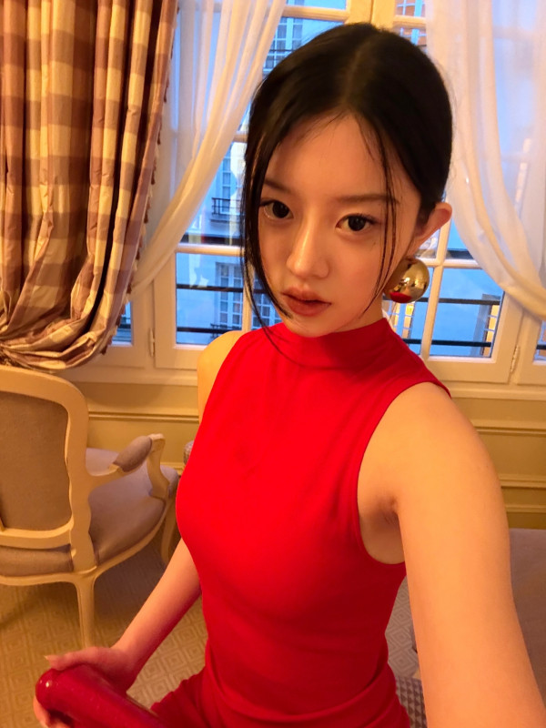 빨간 드레스 아일릿 민주