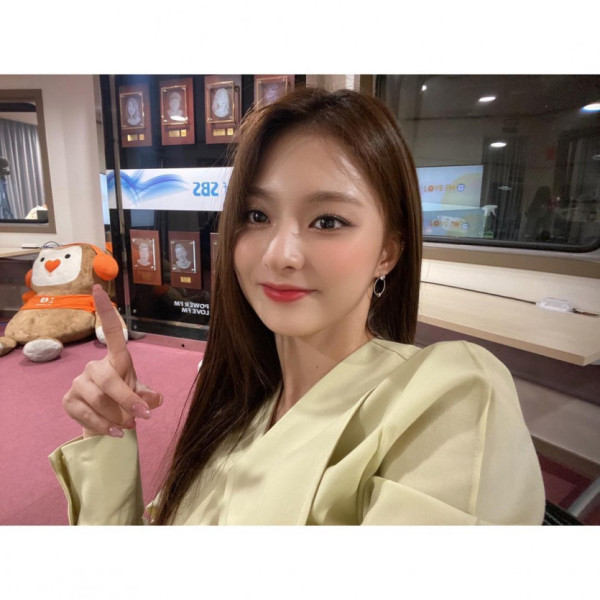 지원 채영 나경 (프로미스나인) - 영스트리트