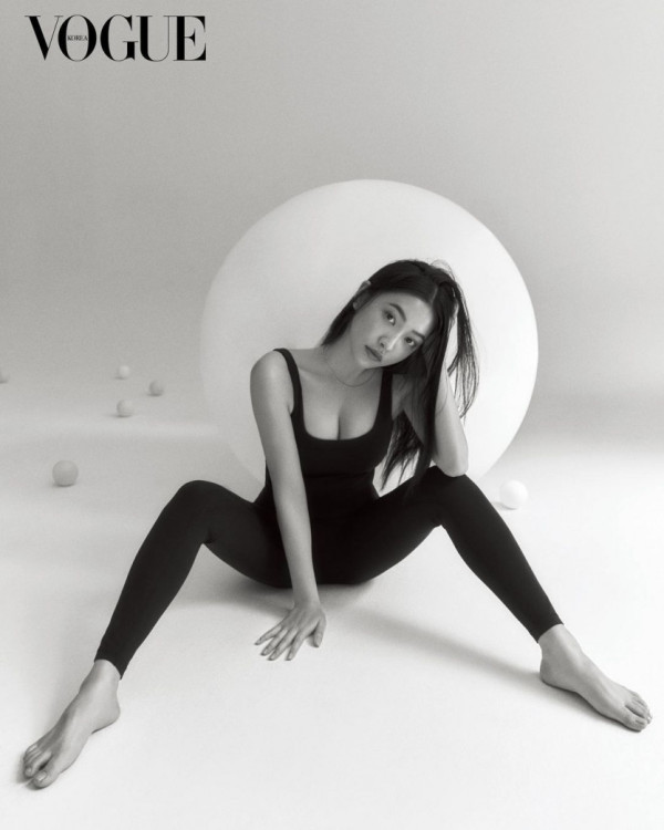 레드벨벳 예리 필라테스복 화보