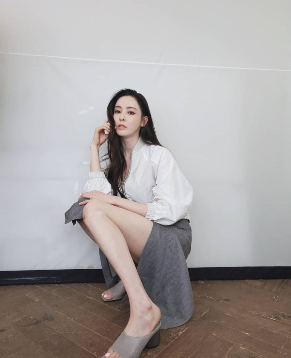 롱다리 배우 이다희 인스타